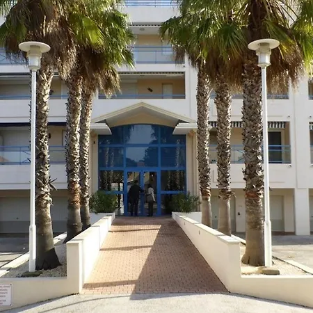 T2 Avec Coin Nuit, Piscine, Parking Securise, Proche - - Fr-1-251-743 Apartment *